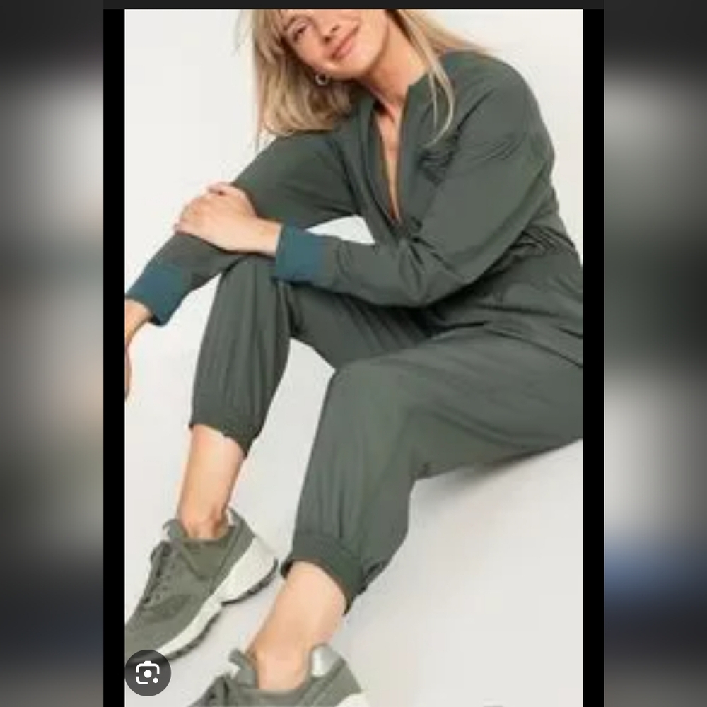 Old Navy StretchTech Copped Bomber Jumpsuit Olive Green Size Large
